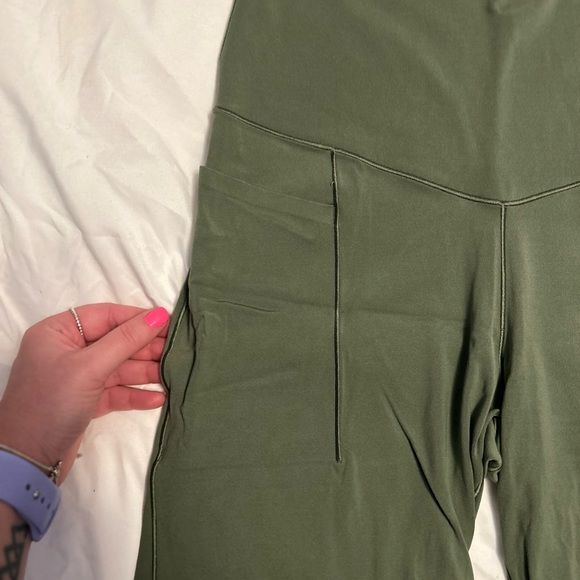 Green Aerie Offline Biker Shorts - Picture 3 of 3